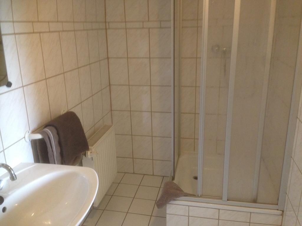 Gasthof & Pension Zum Saalestrand Bad Dürrenberg Pokoj fotografie